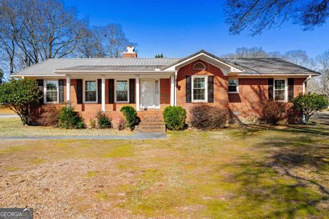Photo of 173 Madison Street, Commerce, GA 30529 (MLS # 10691923)