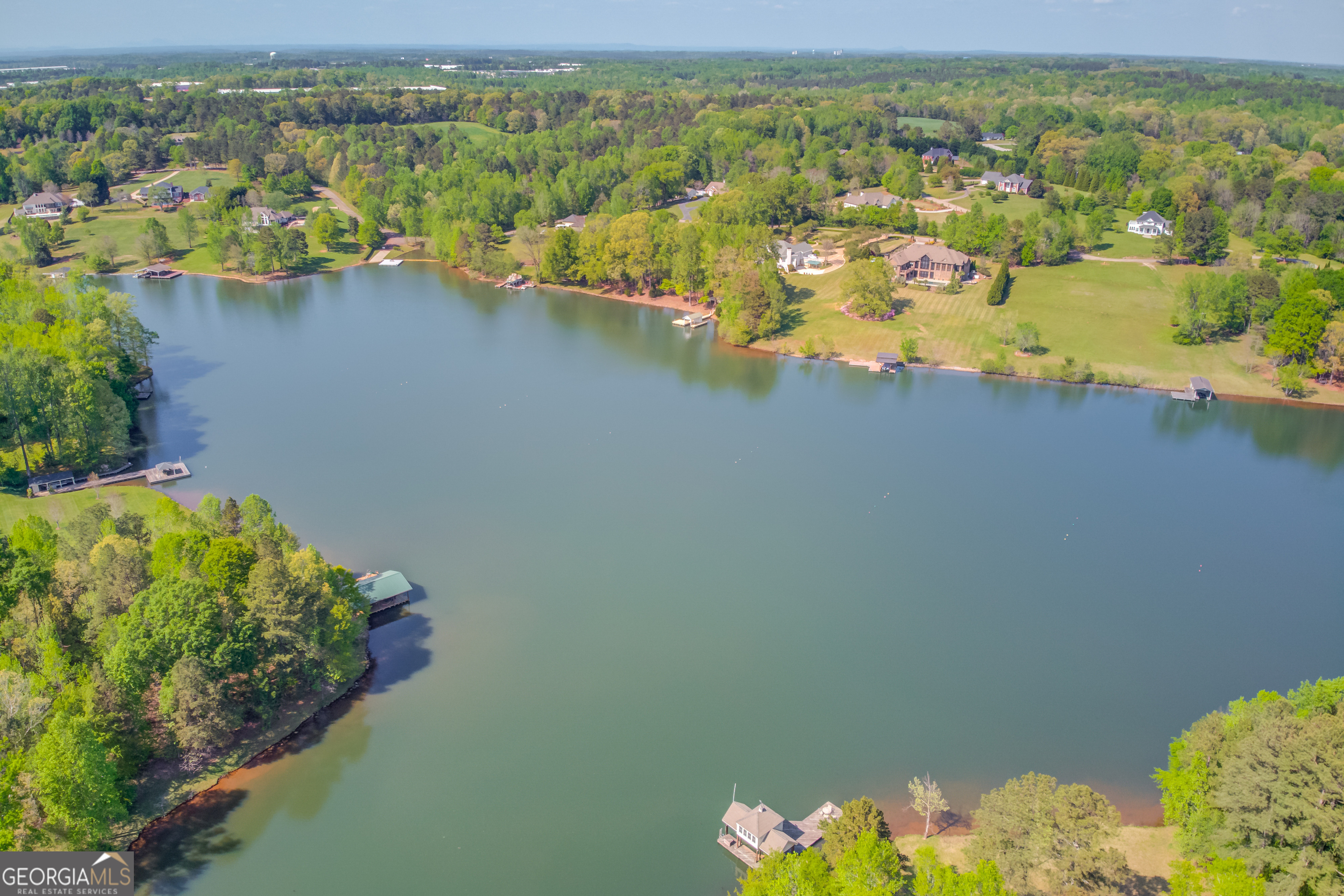 1126 Shoreline DR