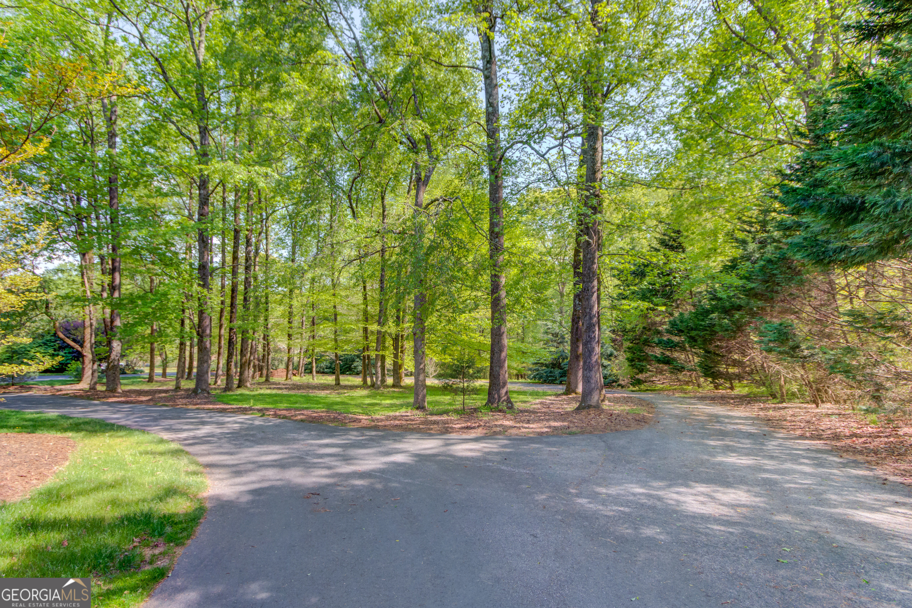 1126 Shoreline DR