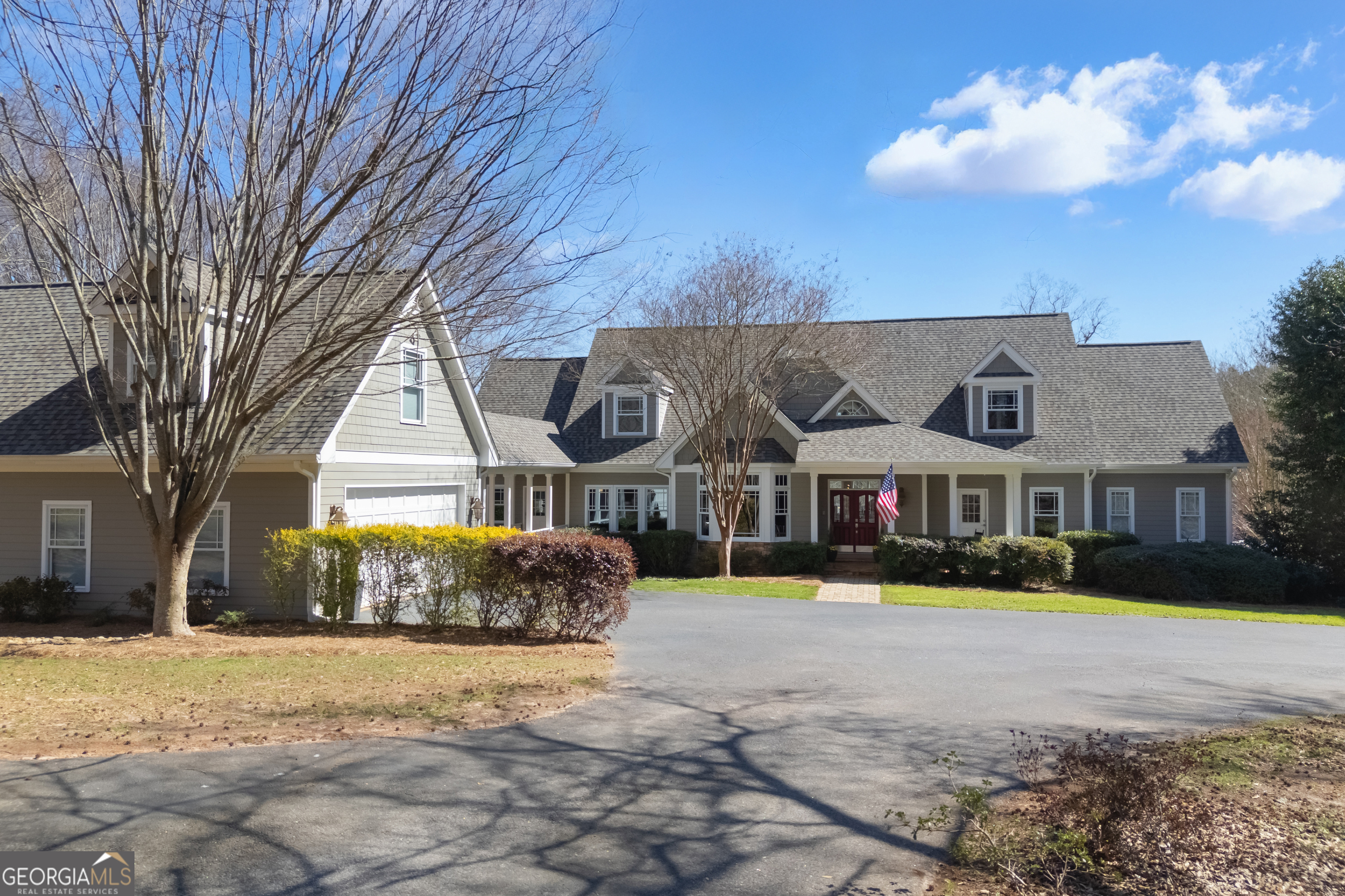 1126 Shoreline DR
