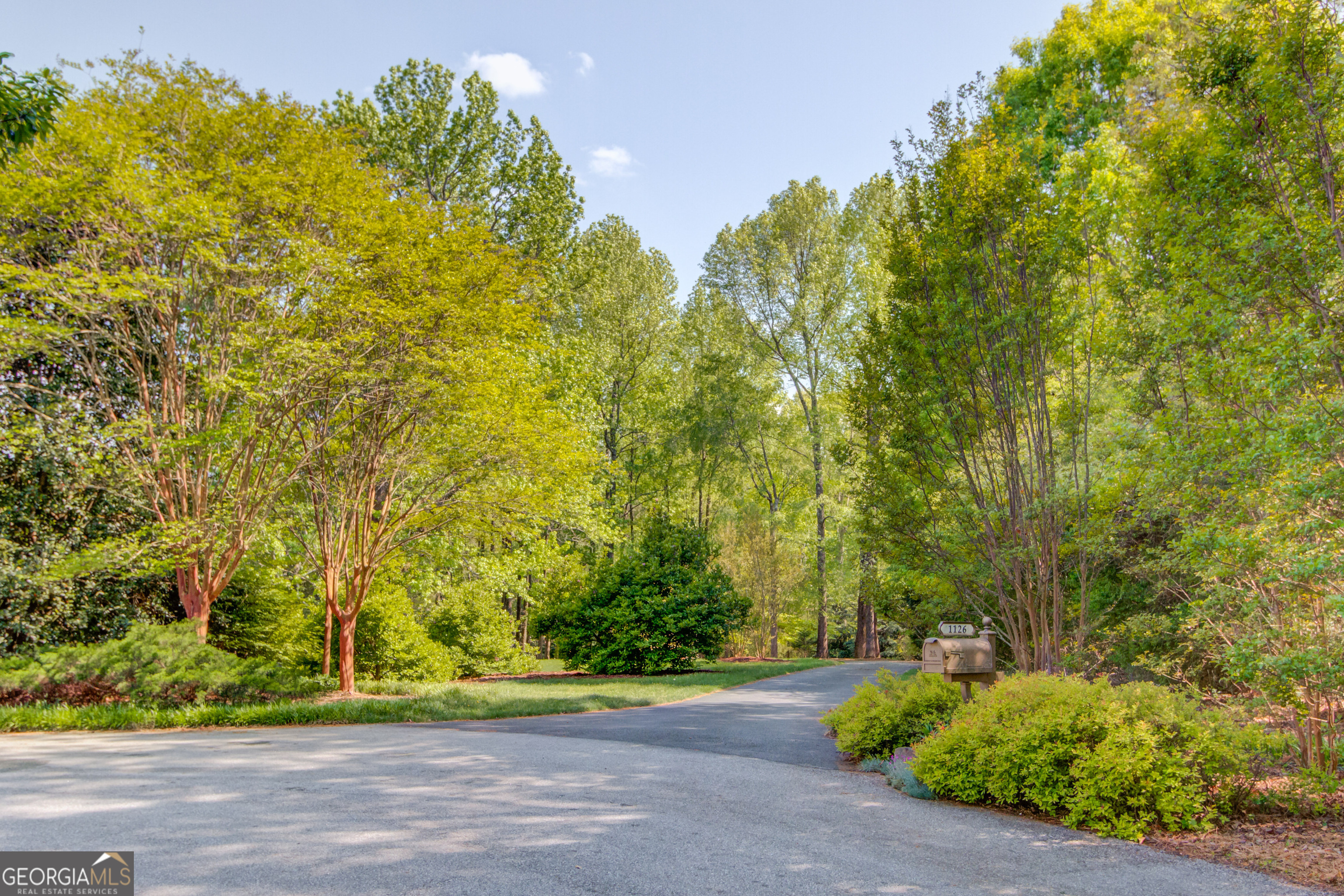 1126 Shoreline DR