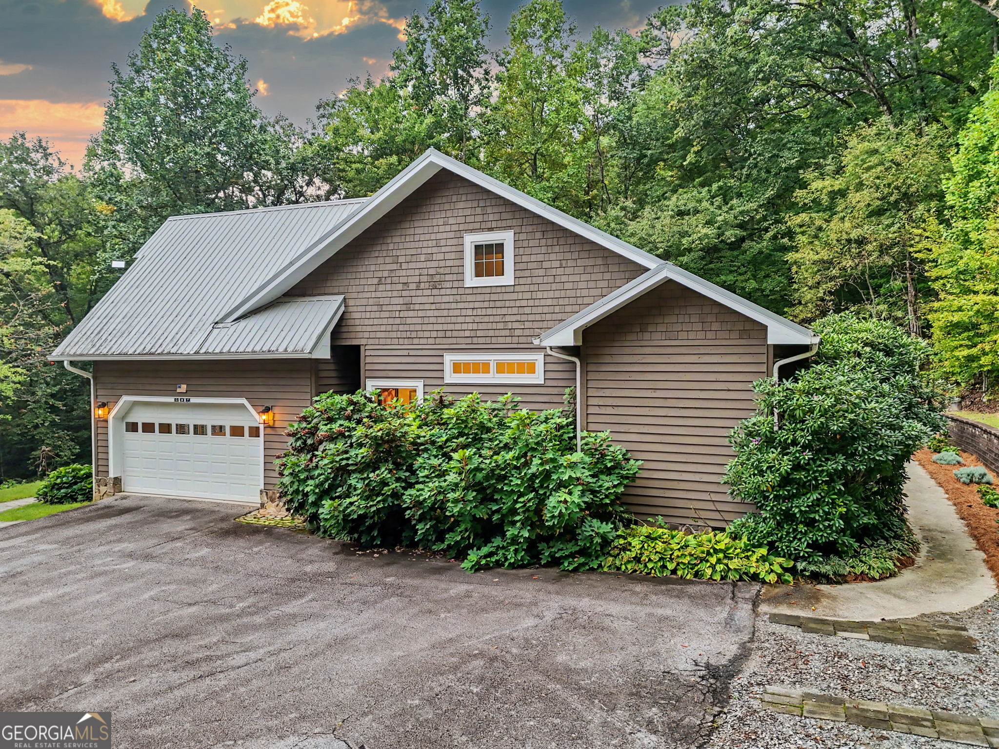 397 Standing Rock DR