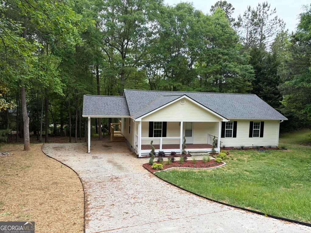 Photo of 115 Richard Street, Clarkesville, GA 30523 (MLS # 10758100)