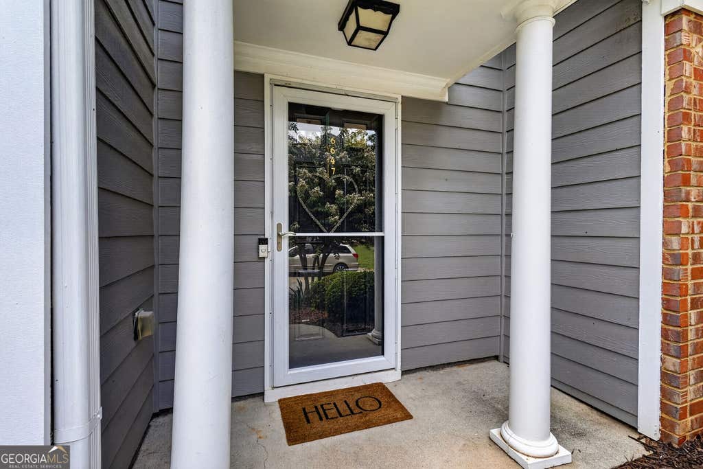 Photo of 6647 Splashwater Drive, Flowery Branch, GA 30542 (MLS # 10822135)