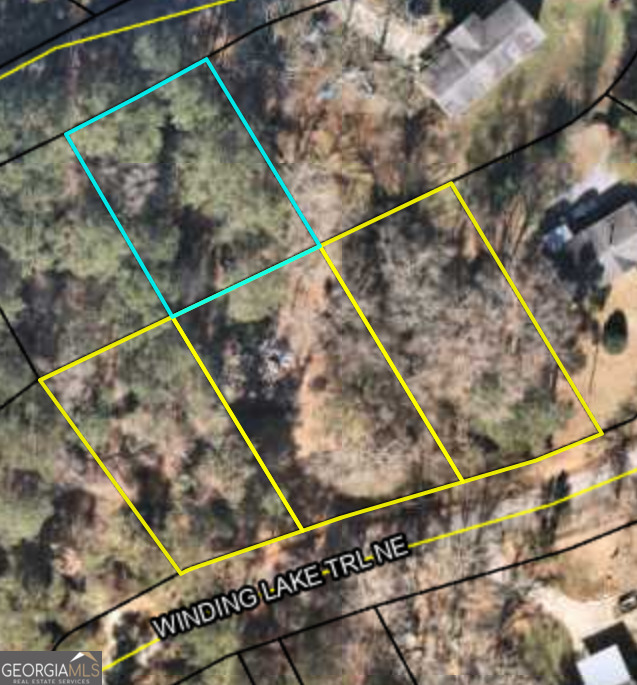 2556 NE WINDING LAKE TRL