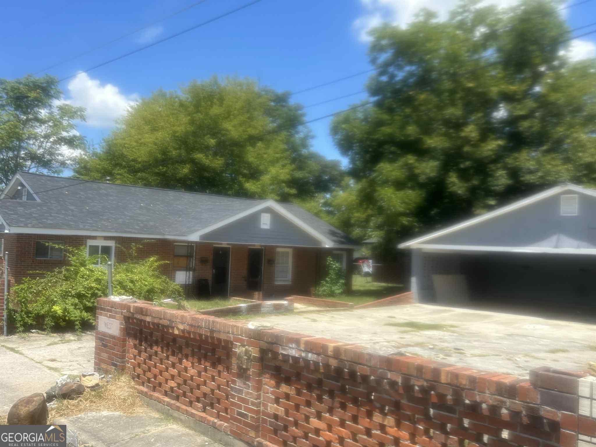 2 Bed 1 Bath newly renovated apartment. Shared carport. Utilities included HALF OF FIRST MONTHS RENT!!!!! Available 09/01/2025