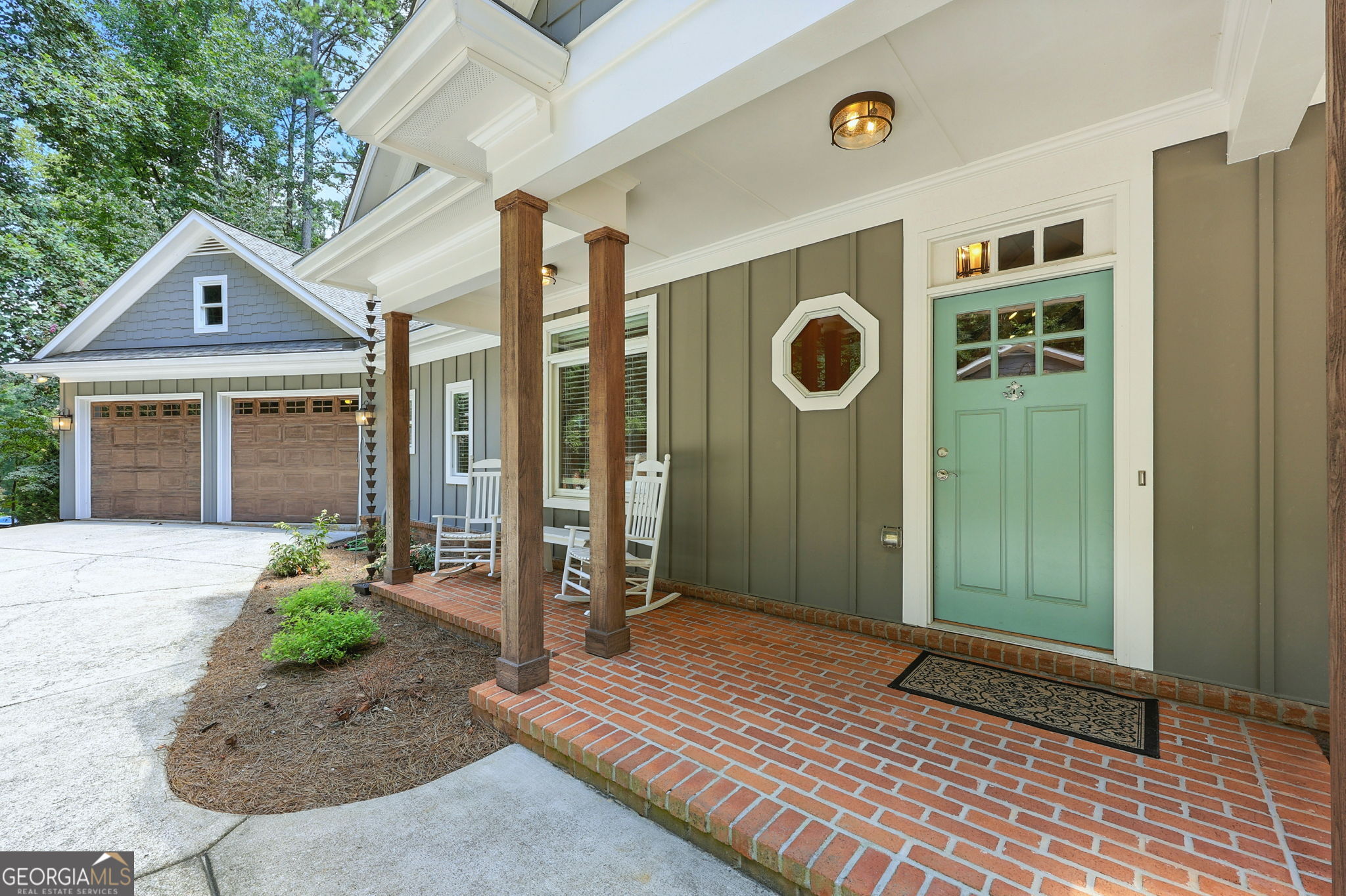 Gainesville, Georgia 30504, United States, 4 Bedrooms Bedrooms, ,5 BathroomsBathrooms,Residential,Pending,200810