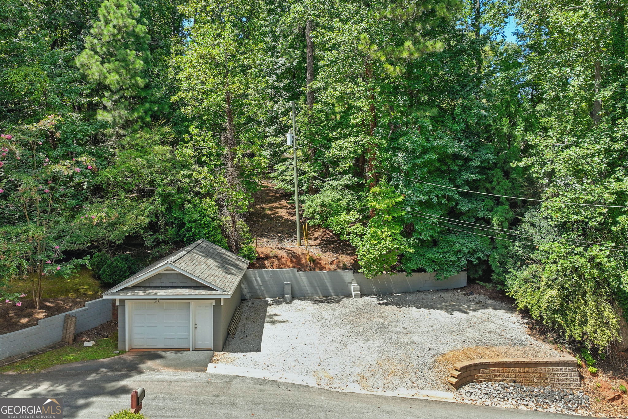 Gainesville, Georgia 30504, United States, 4 Bedrooms Bedrooms, ,5 BathroomsBathrooms,Residential,Pending,200810