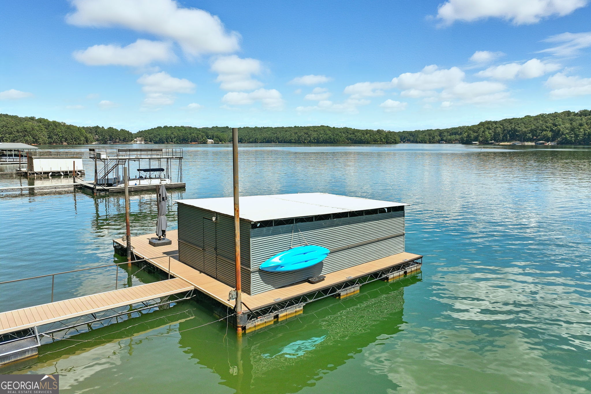 Gainesville, Georgia 30504, United States, 4 Bedrooms Bedrooms, ,5 BathroomsBathrooms,Residential,Pending,200810