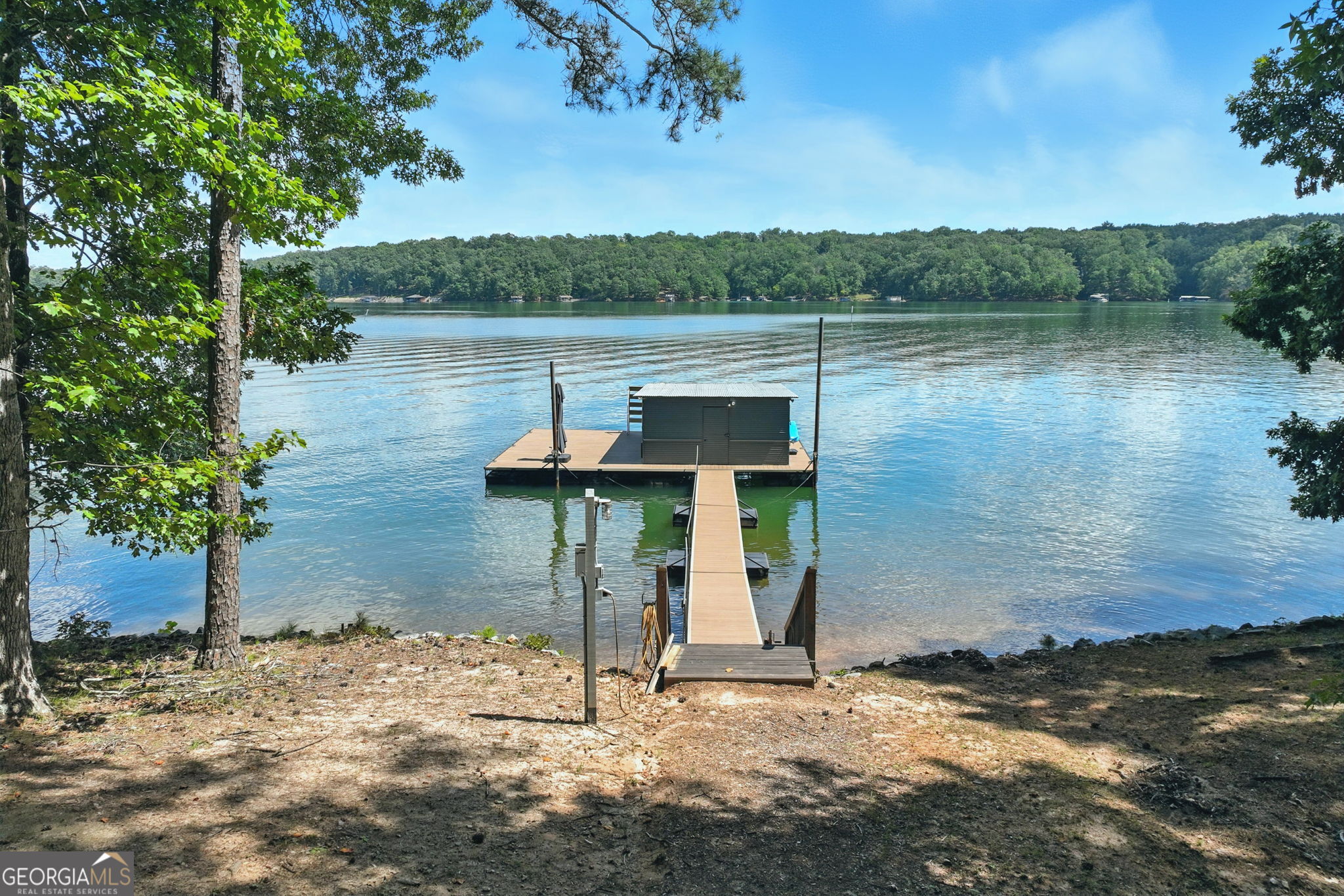 Gainesville, Georgia 30504, United States, 4 Bedrooms Bedrooms, ,5 BathroomsBathrooms,Residential,Pending,200810