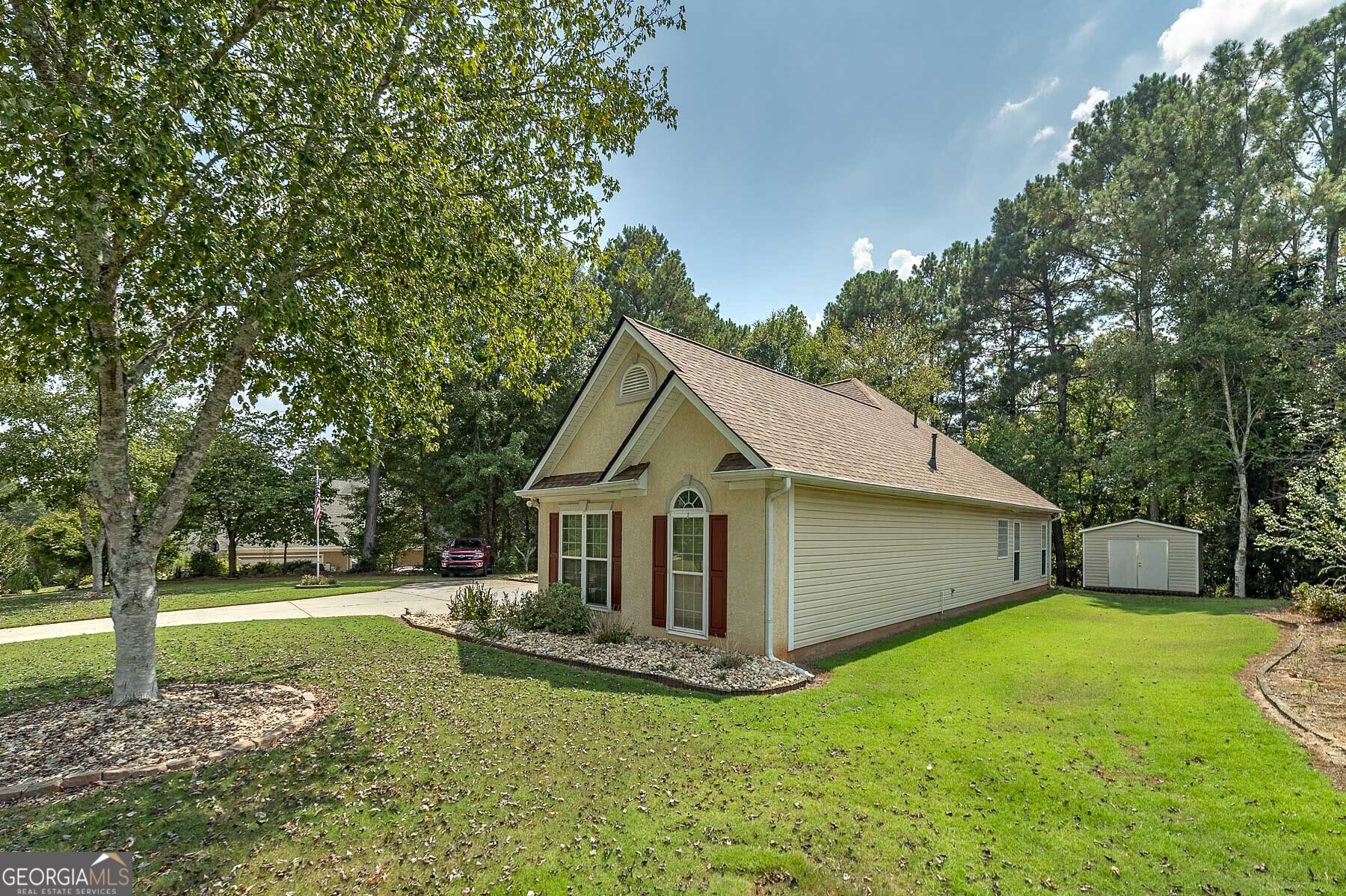 175 Ferncliff