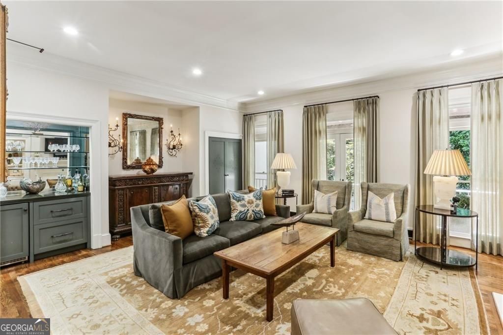 2466 Brookhaven PL NE