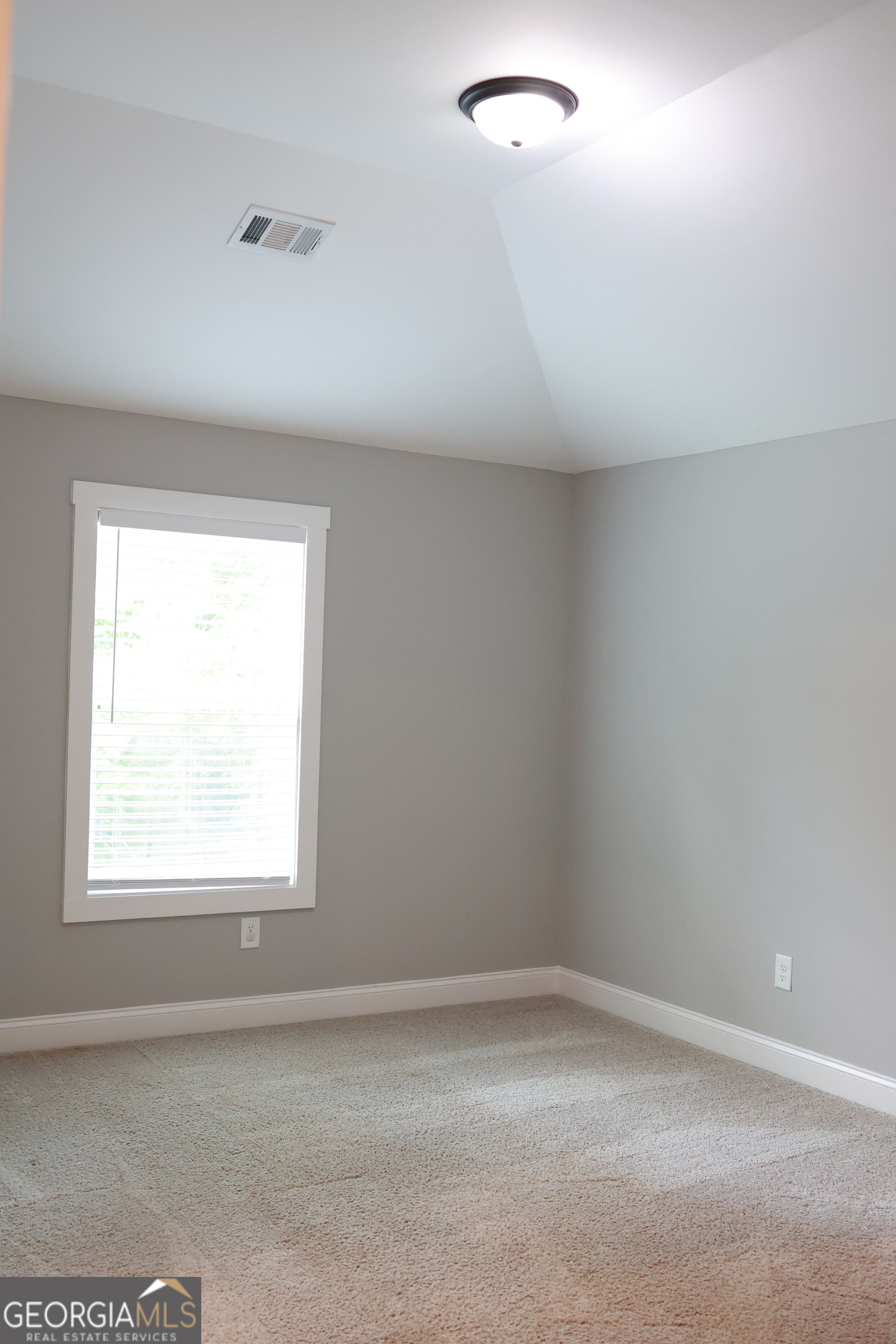 Fayetteville, Georgia 30215, United States, 5 Bedrooms Bedrooms, ,4 BathroomsBathrooms,Residential,Active,152554