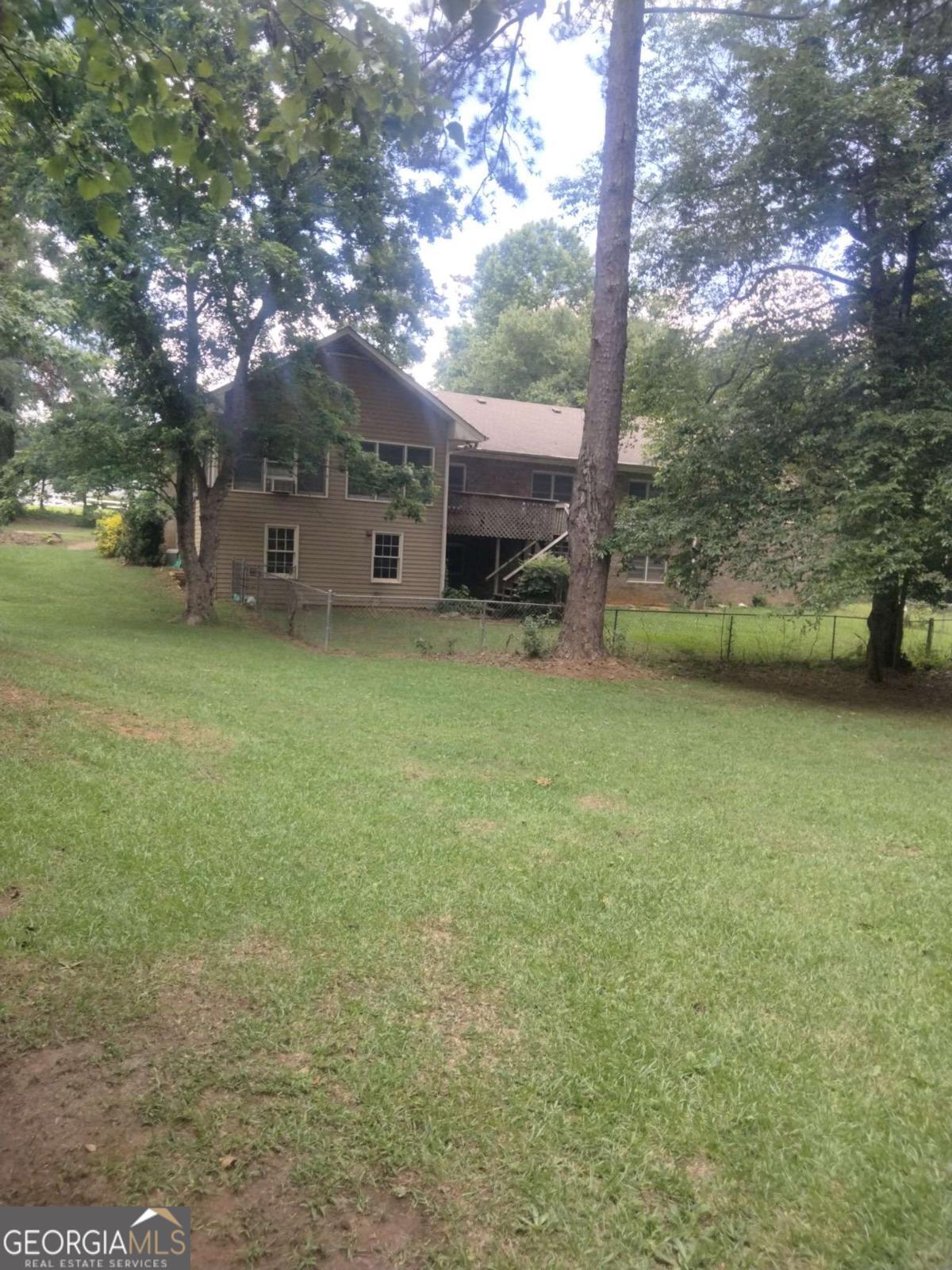 1195 Christian Circle