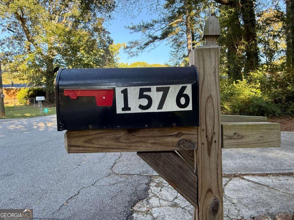 Photo of 1576 Carolyn Drive #B, Stone Mountain, GA 30087 (MLS # 10660354)