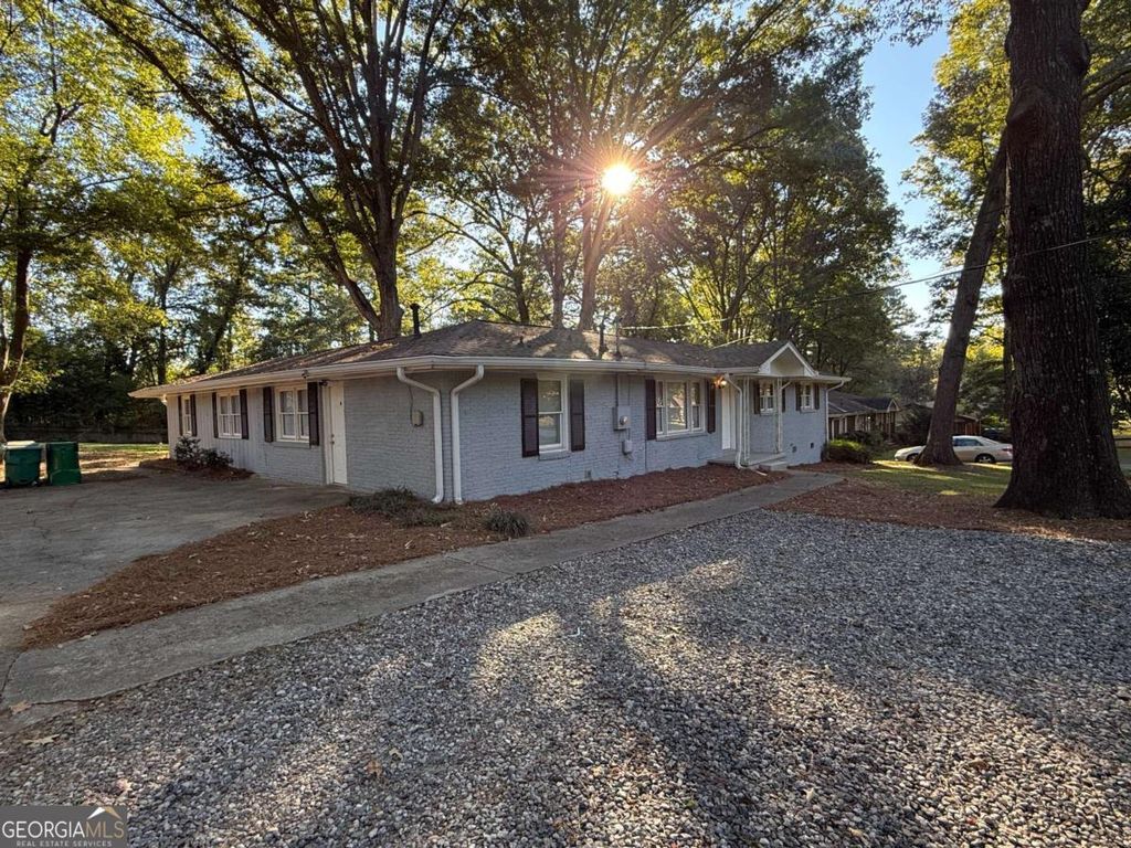 Photo of 1576 Carolyn Drive #B, Stone Mountain, GA 30087 (MLS # 10660354)