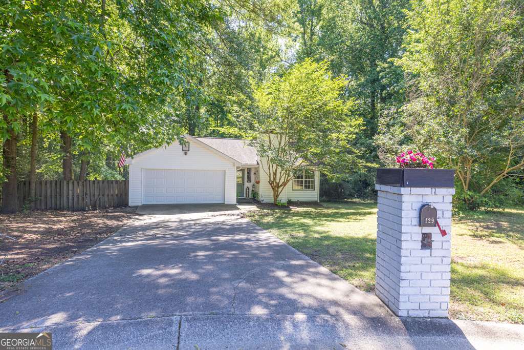 129 ASHWOOD DR