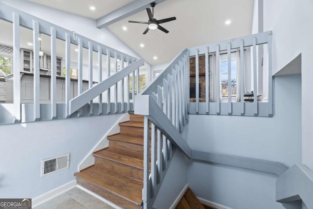 Photo of 3036 Leafwood Drive SE, Marietta, GA 30067 (MLS # 10694629)