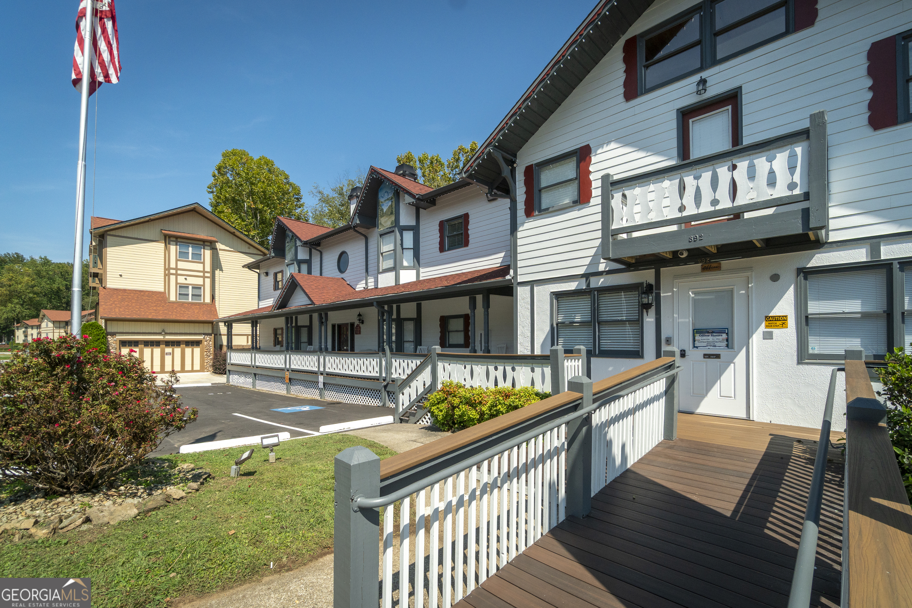892 Edelweiss ST