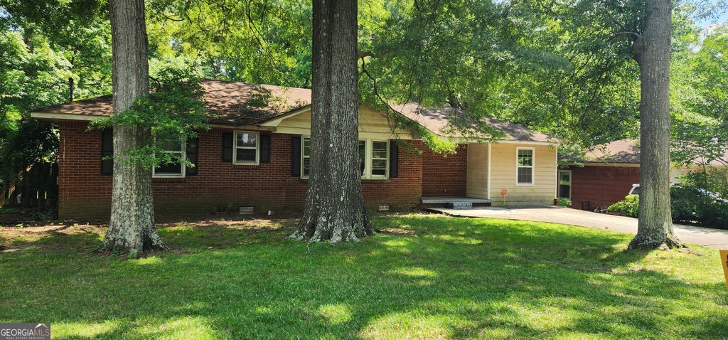 Photo of 115 Burnside Street, Jonesboro, GA 30236 (MLS # 10841606)