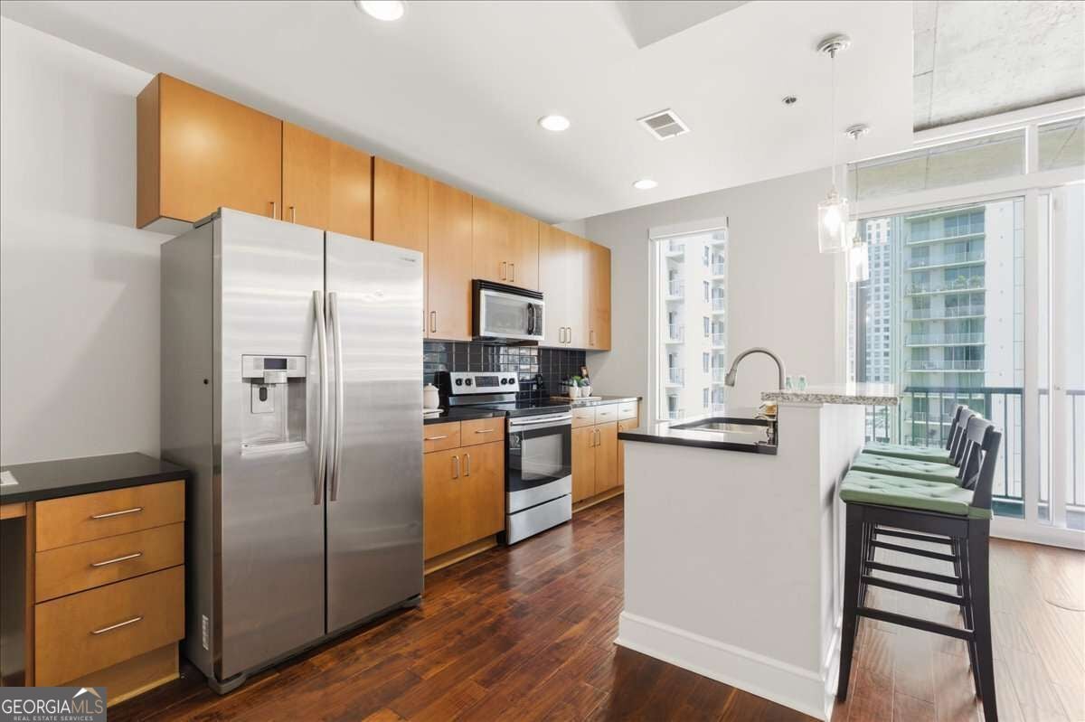 44 Peachtree PL NE 1527