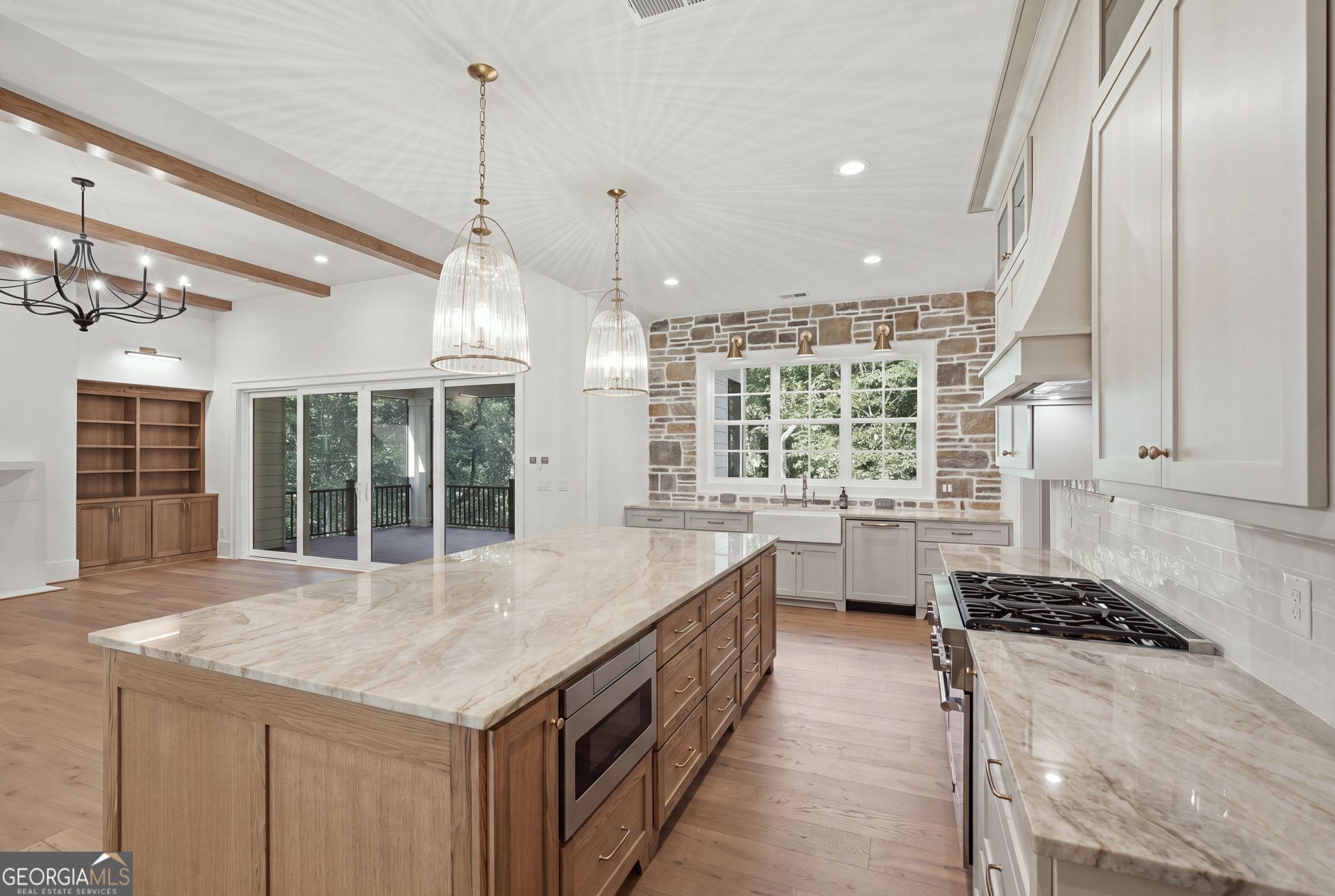 82 Ridgetop CT