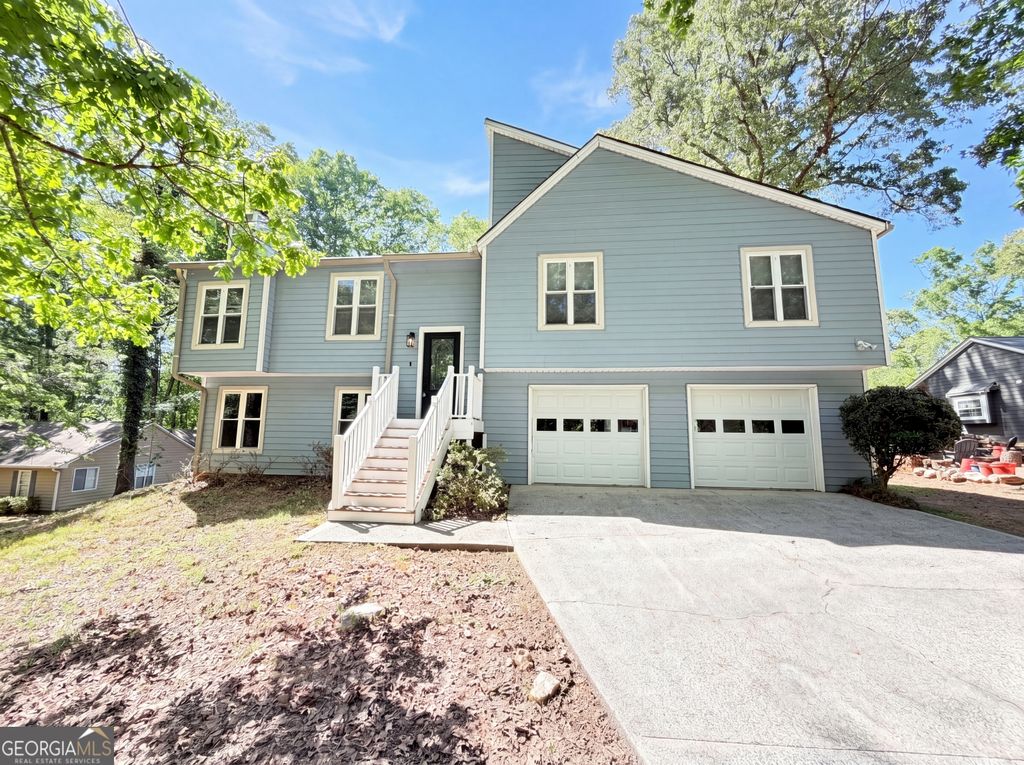 Photo of 1327 Towne Harbor Trail, Woodstock, GA 30189 (MLS # 10737309)