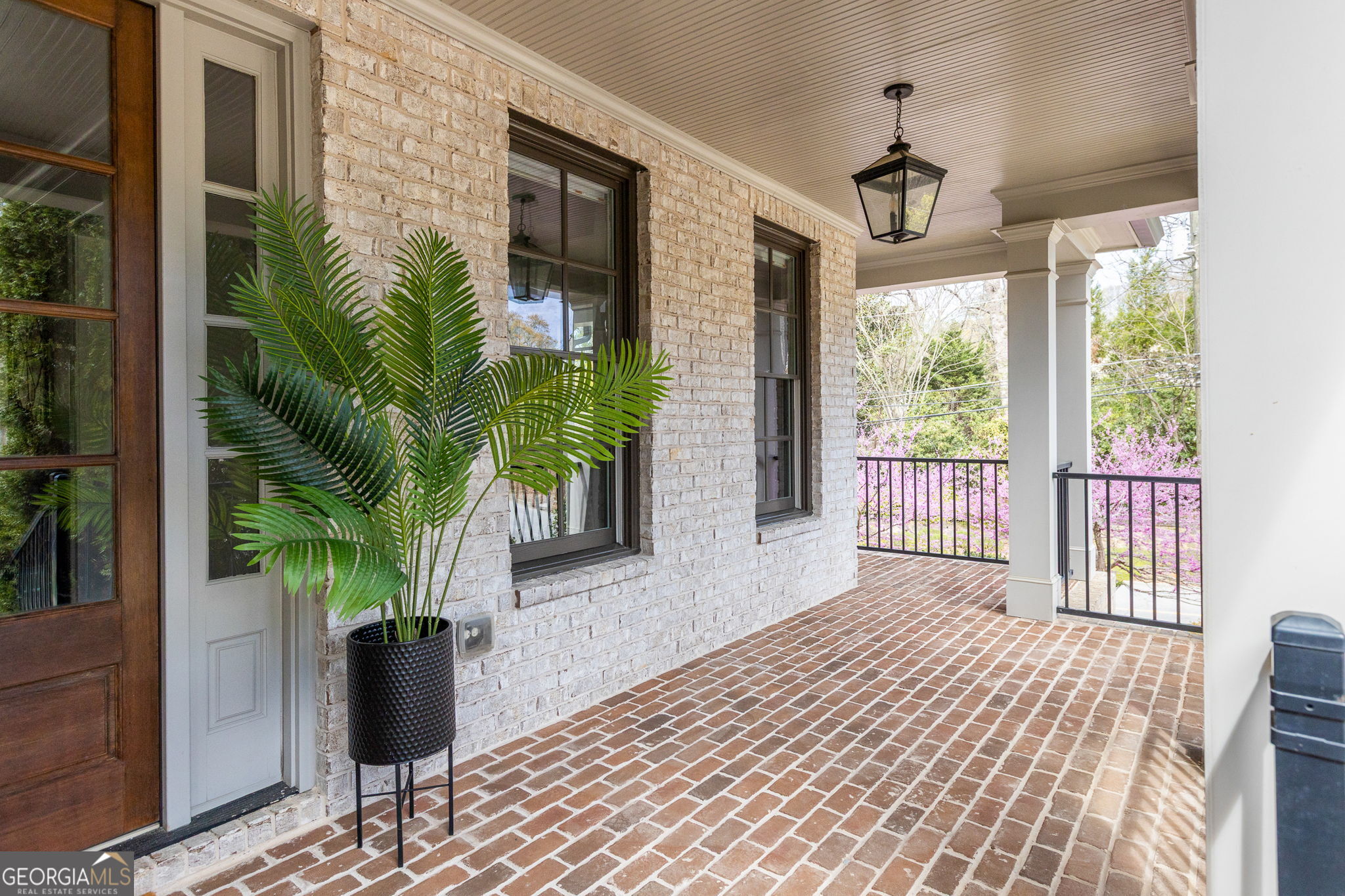 1850 Rock Springs LN NE