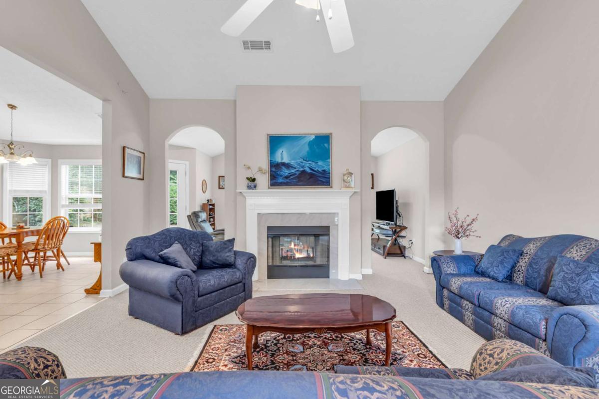 1530 Brisbane DR