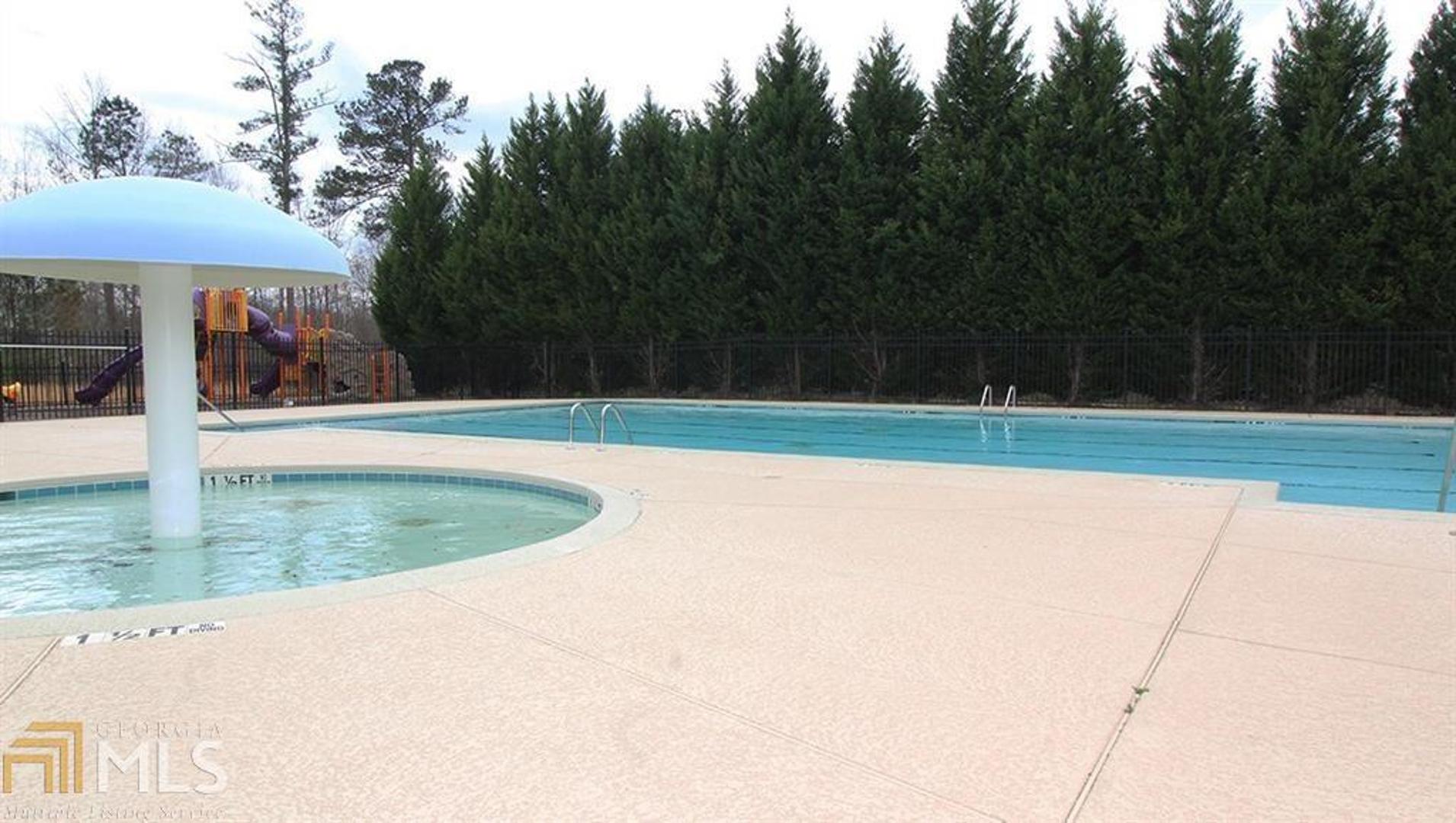 Roxeywood Park - Residential