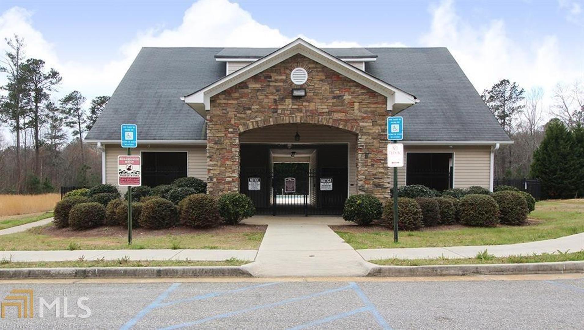 Roxeywood Park - Residential