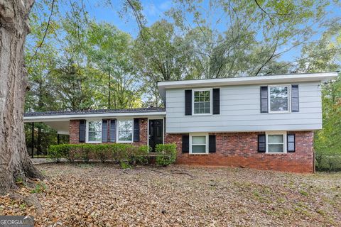 Photo of 7410 Dexter Drive, Riverdale, GA 30296 (MLS # 10665576)