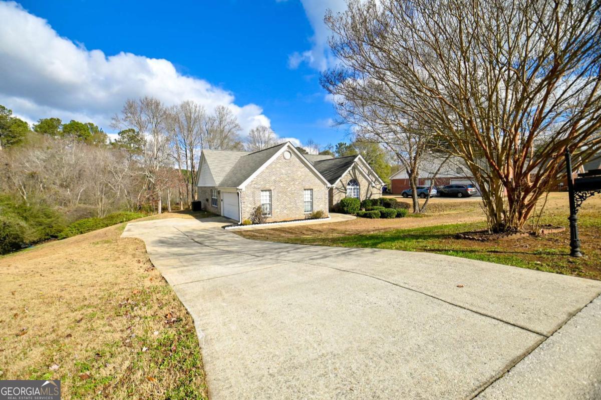 719 Overlook DR
