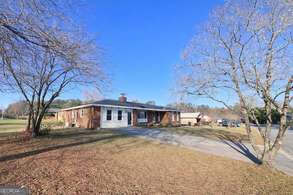 Photo of 101 Sunnybrook Court, Warner Robins, GA 31088 (MLS # 10710400)