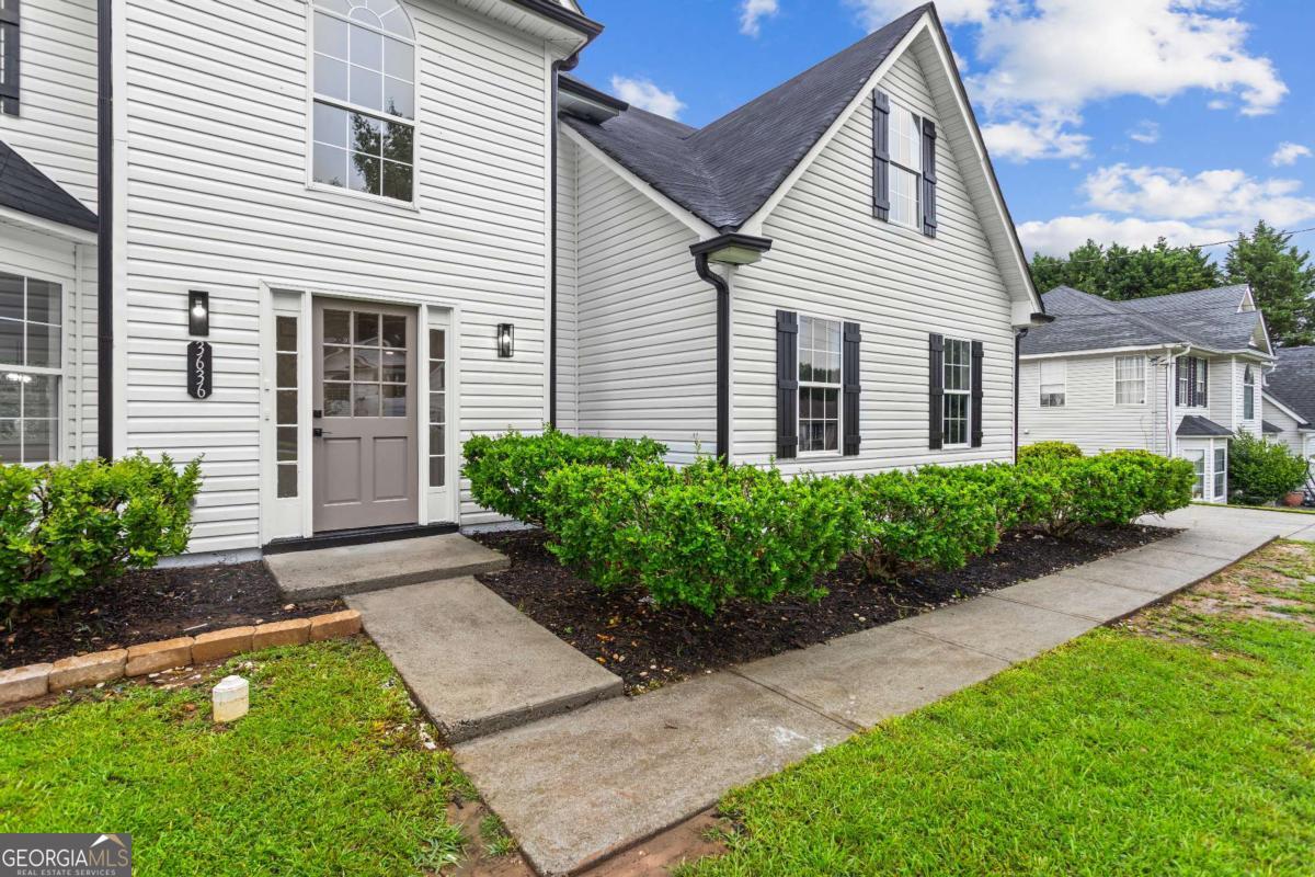 3636 River HTS