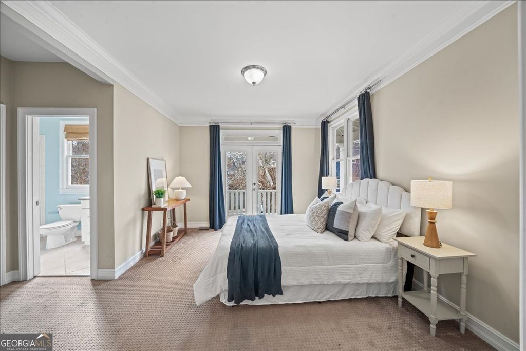 Photo of 911 Monroe Circle NE, Atlanta, GA 30308 (MLS # 10668168)