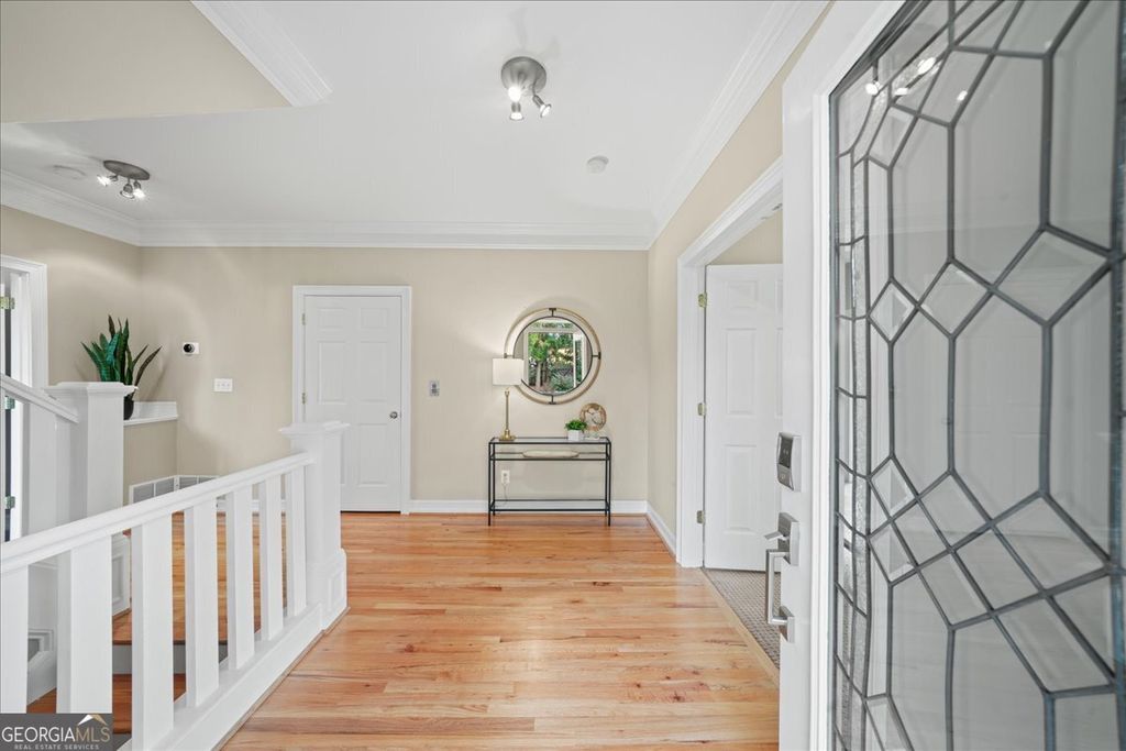 Photo of 911 Monroe Circle NE, Atlanta, GA 30308 (MLS # 10668168)