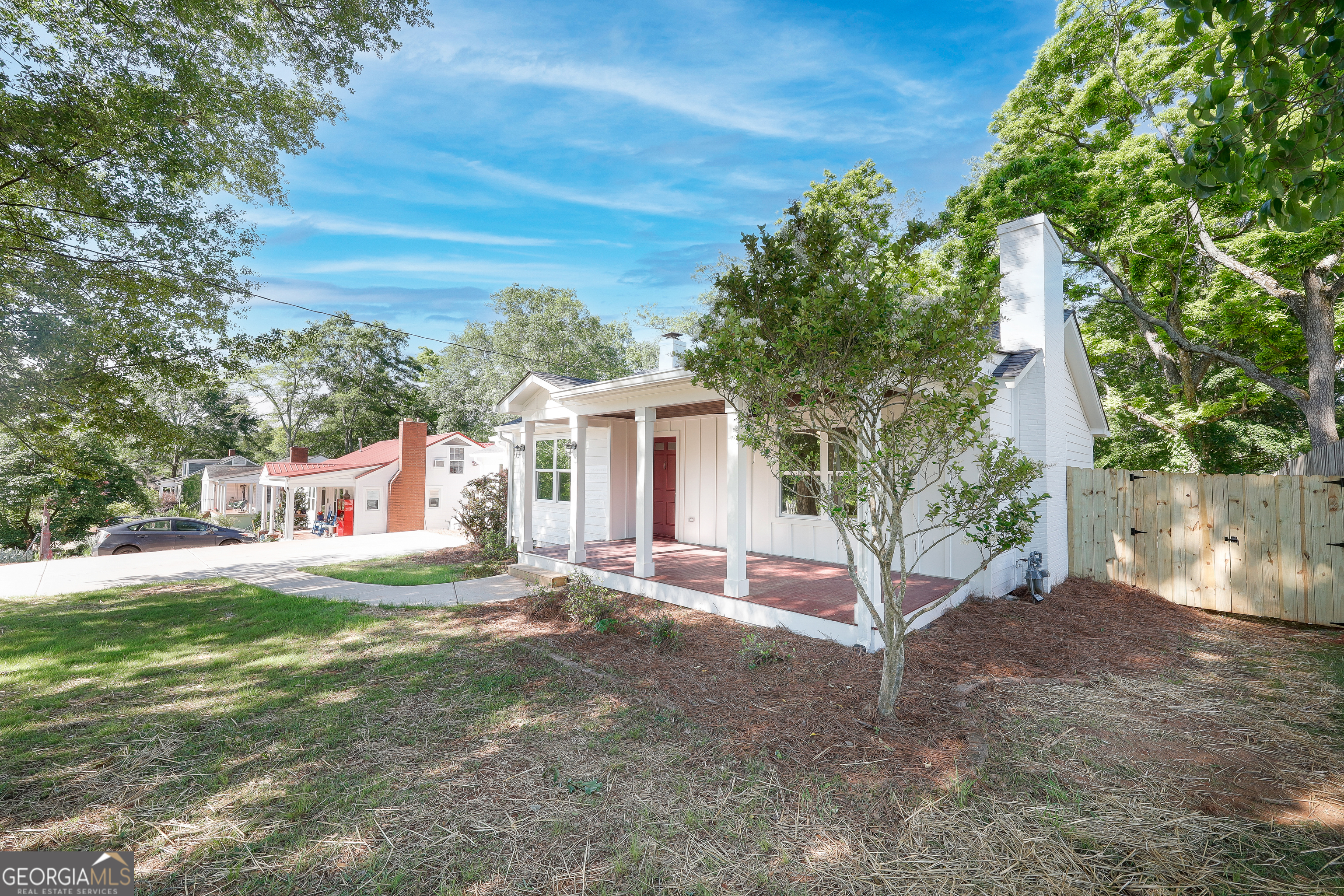 549 Sunset DR