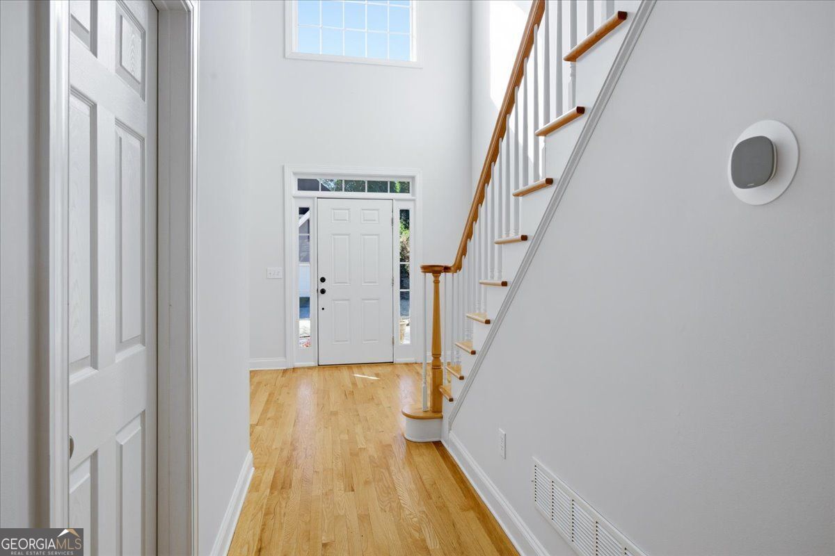 5609 Vinings Place TRL SE