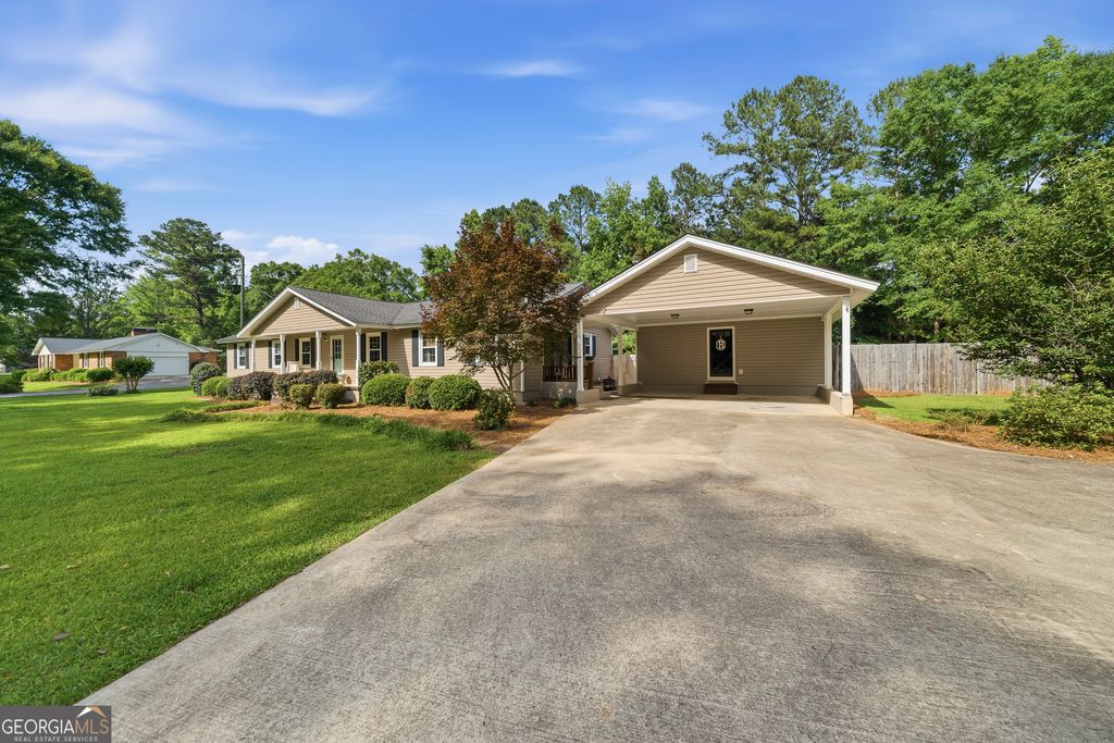 Photo of 146 McCullar Weaver Road SW, Milledgeville, GA 31061 (MLS # 10772054)