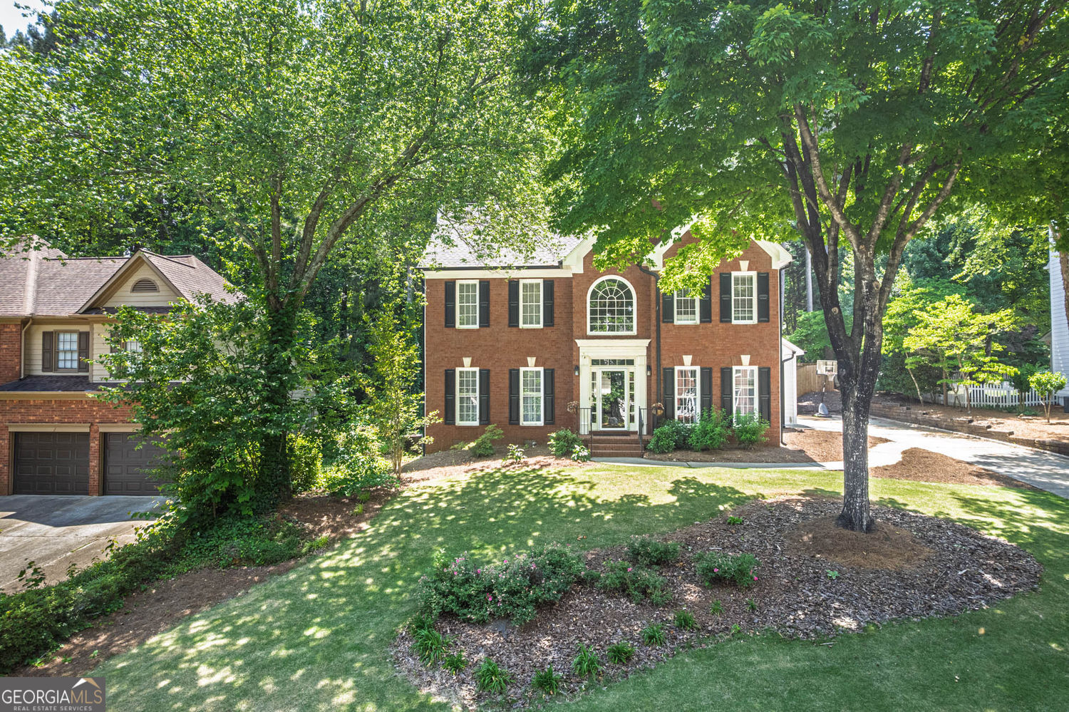 2562 Forest Meadow LN