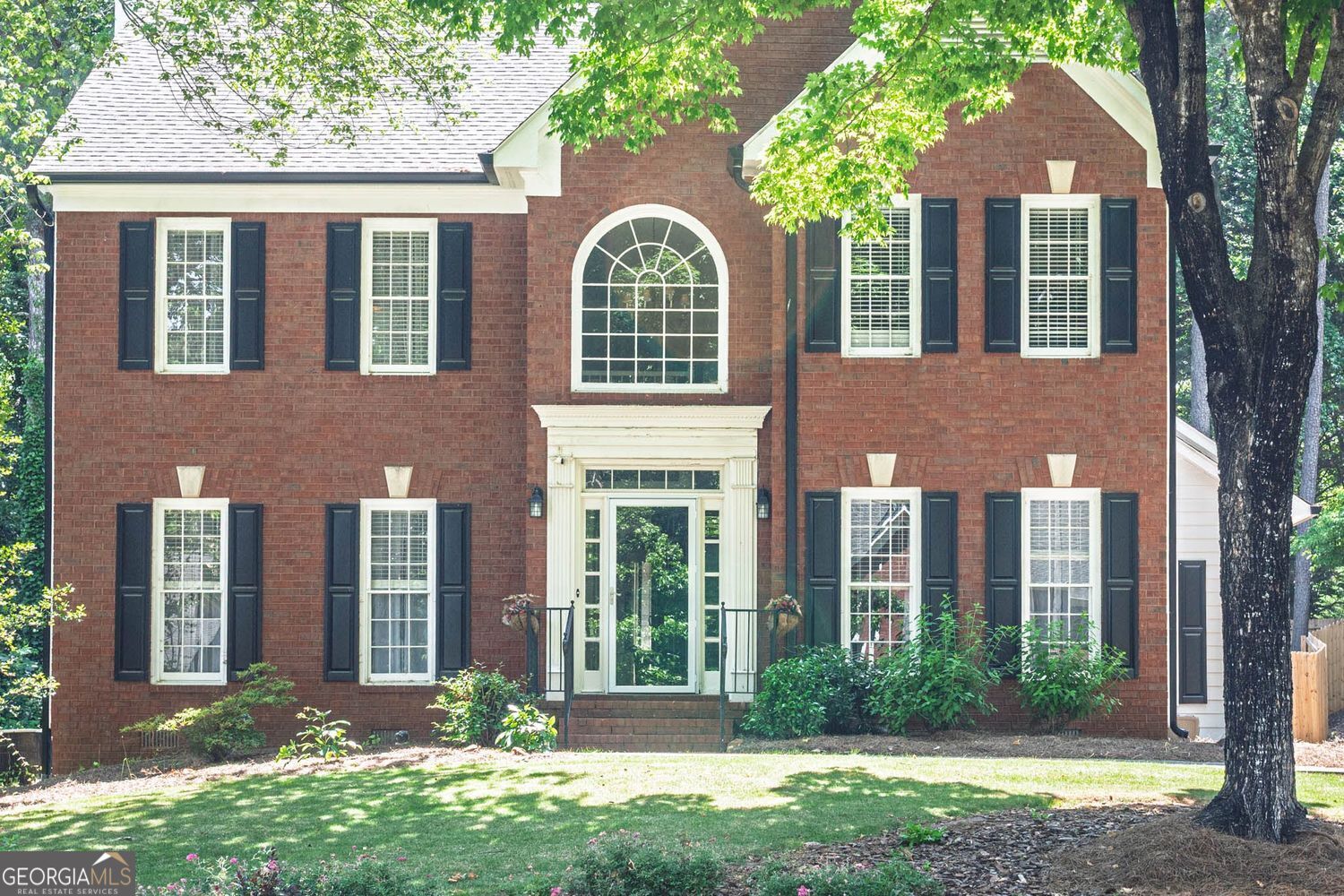 2562 Forest Meadow LN