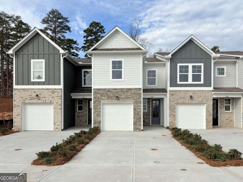 520 Crown DR Emerson GA 30137