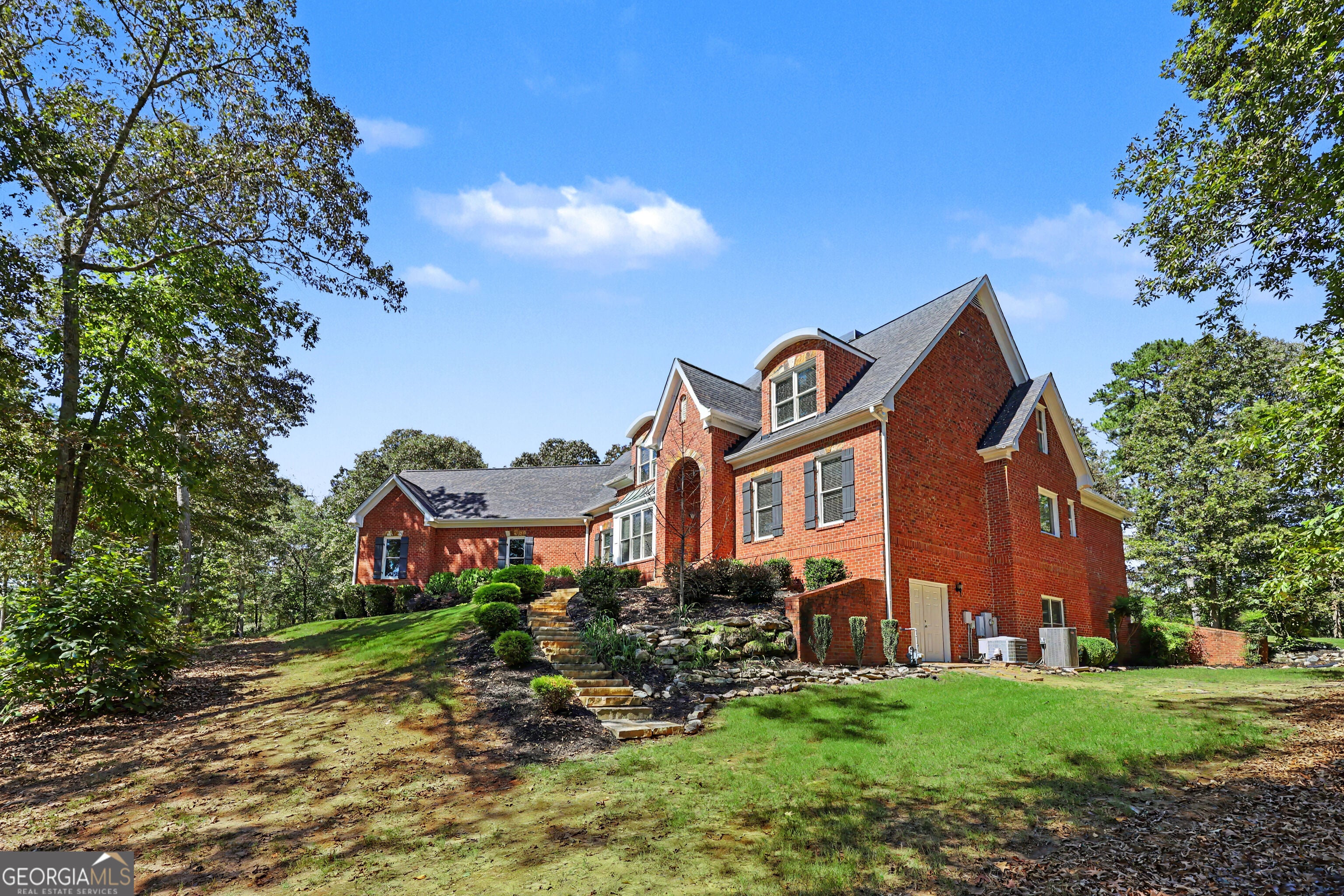8415 Glen Lake DR