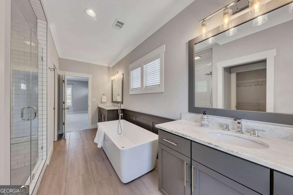 South on Main - Residential