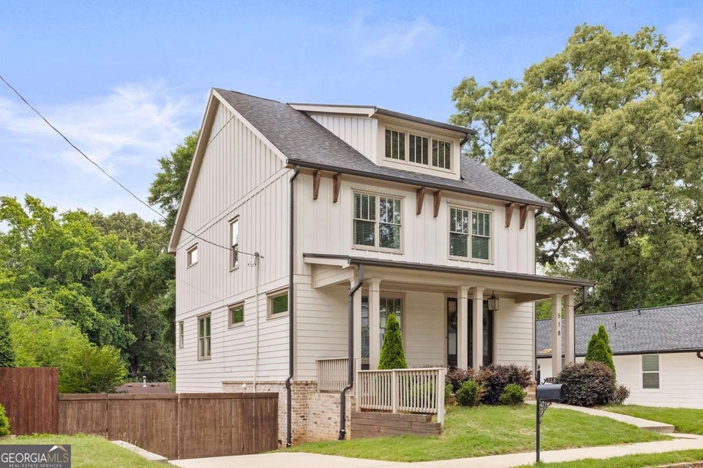 Photo of 518 Oak Dr, Atlanta, GA 30354 (MLS # 10806444)