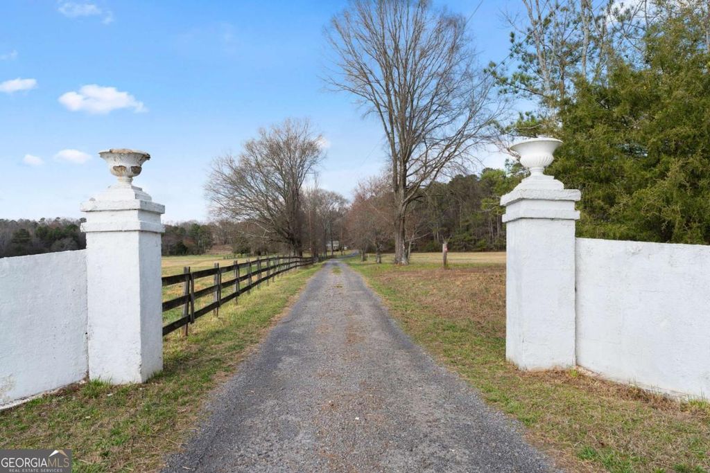 Photo of 174 Cline Drive, Cartersville, GA 30120 (MLS # 10706848)