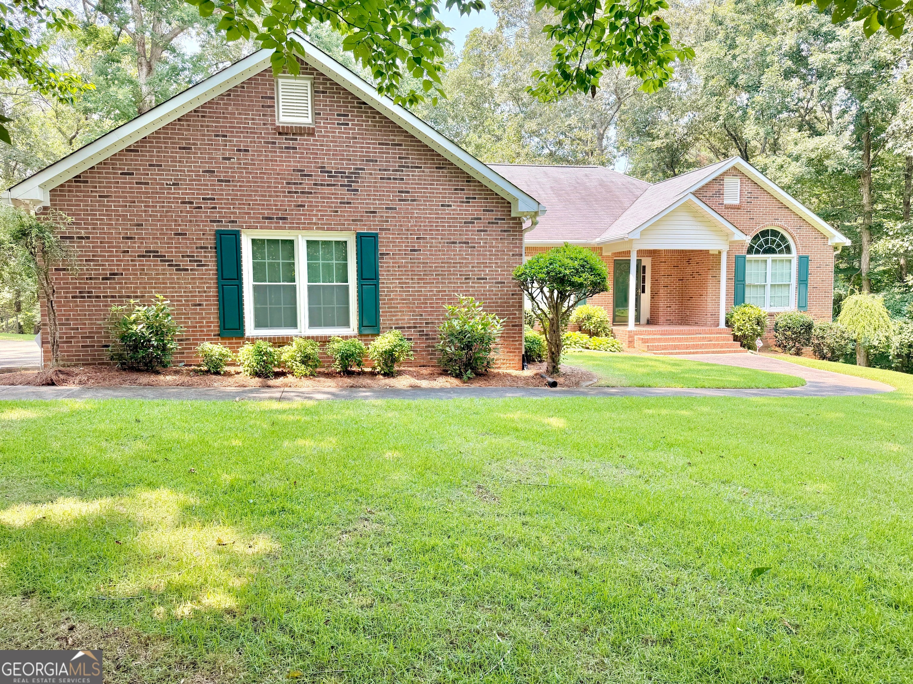 5067 Lazy Acres DR