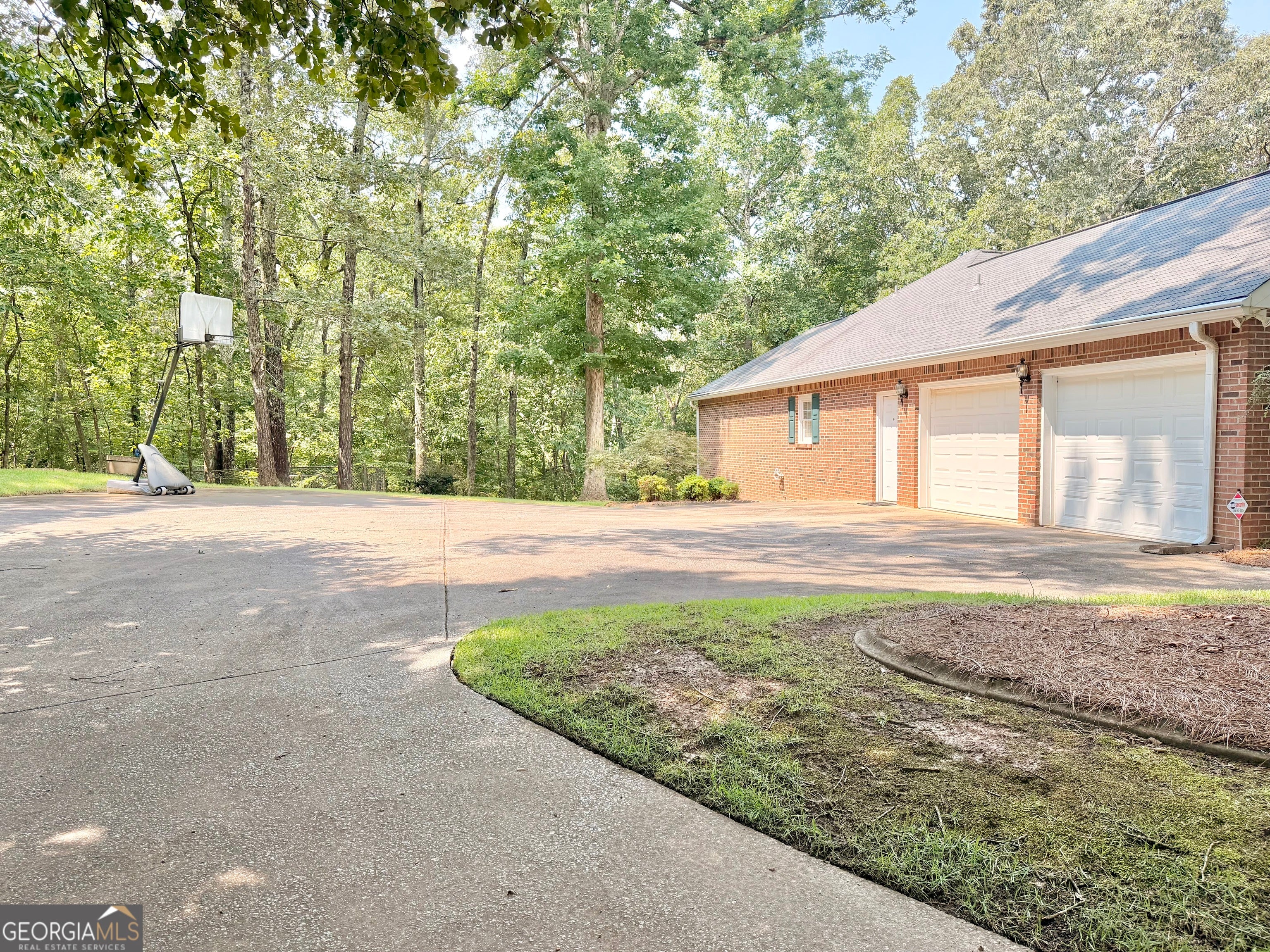 5067 Lazy Acres DR