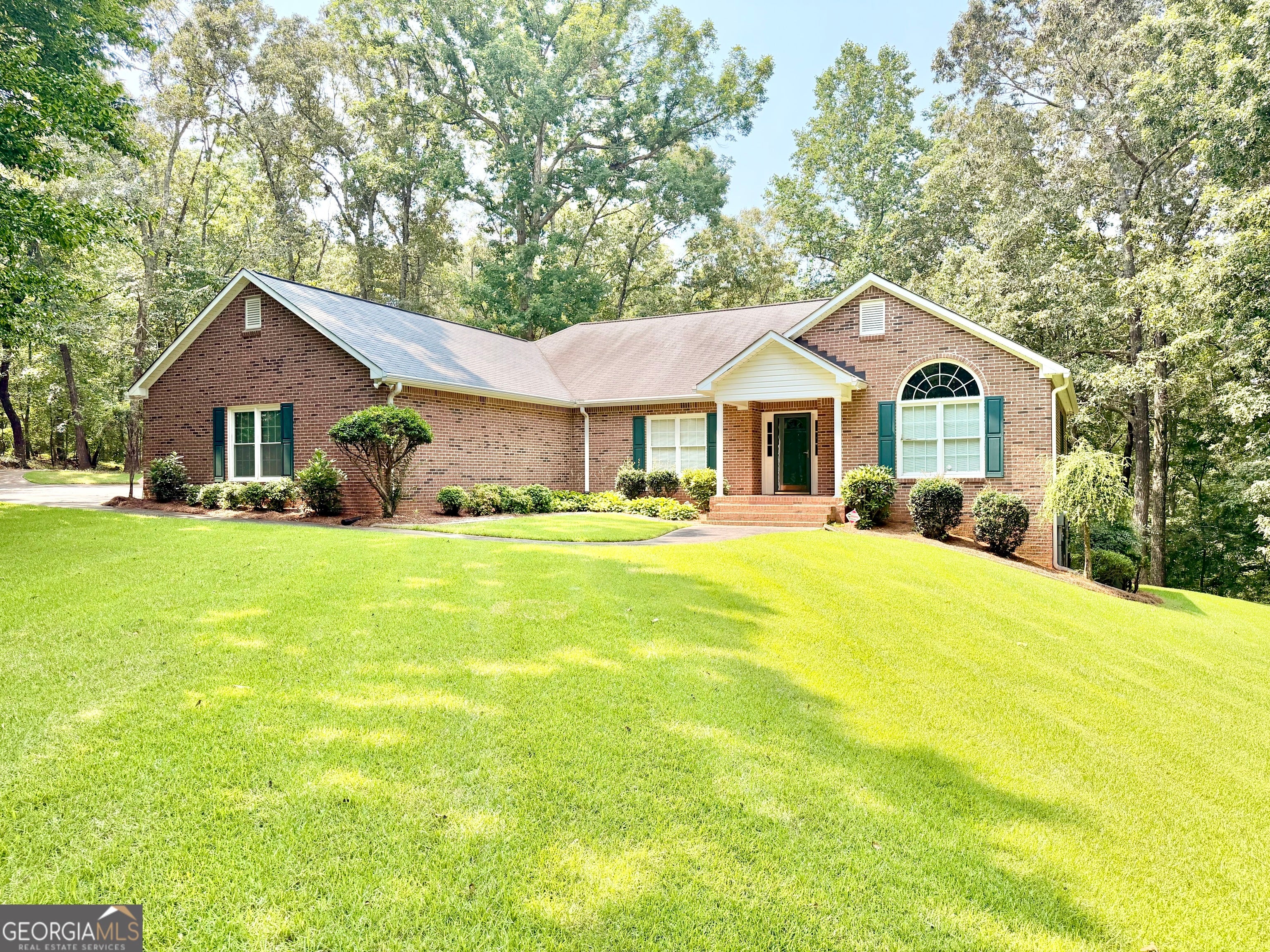 5067 Lazy Acres DR